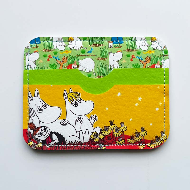 Tarjetero de cuerina Moomins