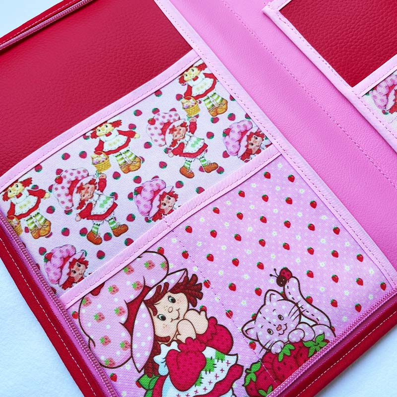 Porta Tablet o Ipad Frutillita