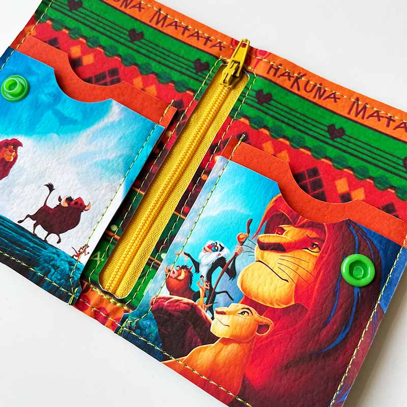 Billetera de cuerina El rey león