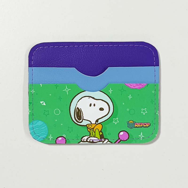 Tarjetero de cuerina Snoopy Space