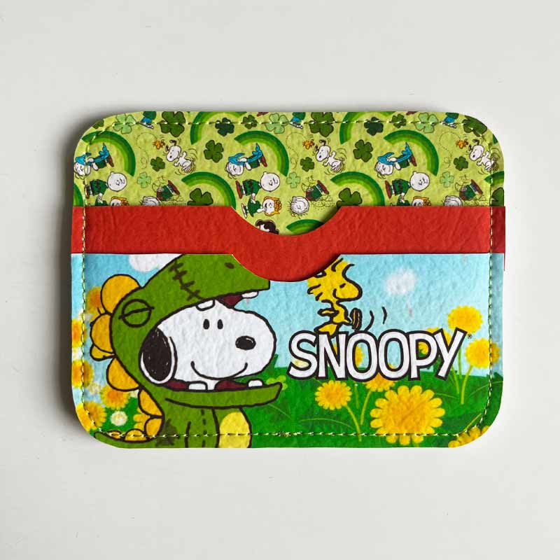 Tarjetero de cuerina Snoopy Dino