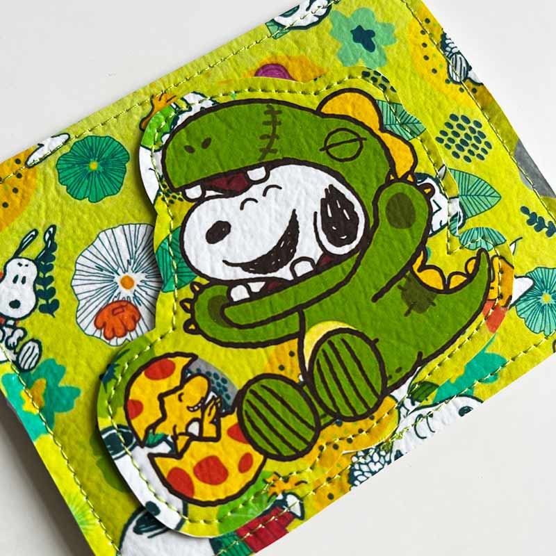 Tarjetero de cuerina Snoopy Dino
